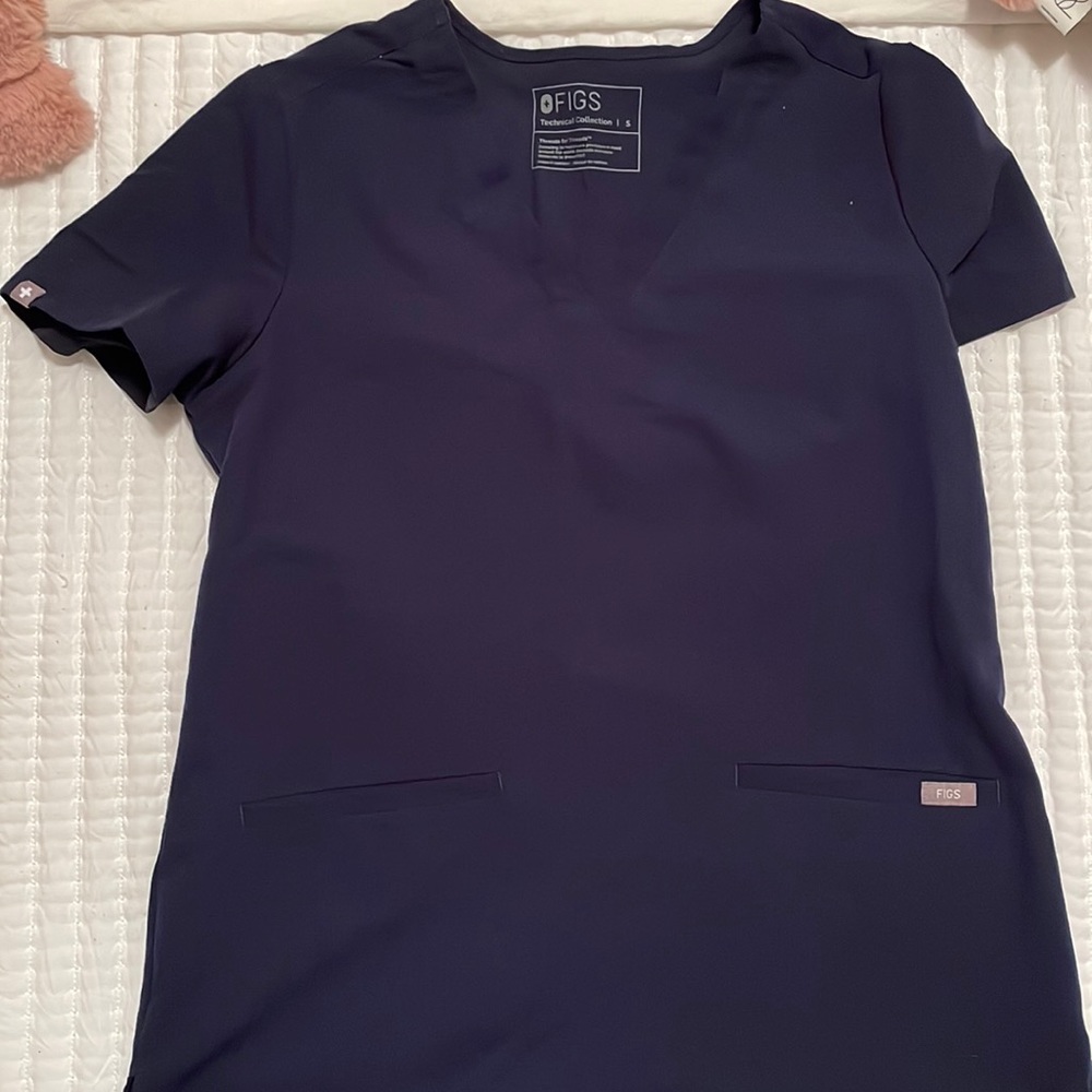 FIGS Navy Blue Casma Three Pocket Scrub Top